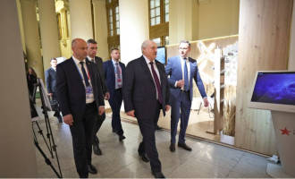 Президент РБ  посетил Белорусский павильон на ВДНХ